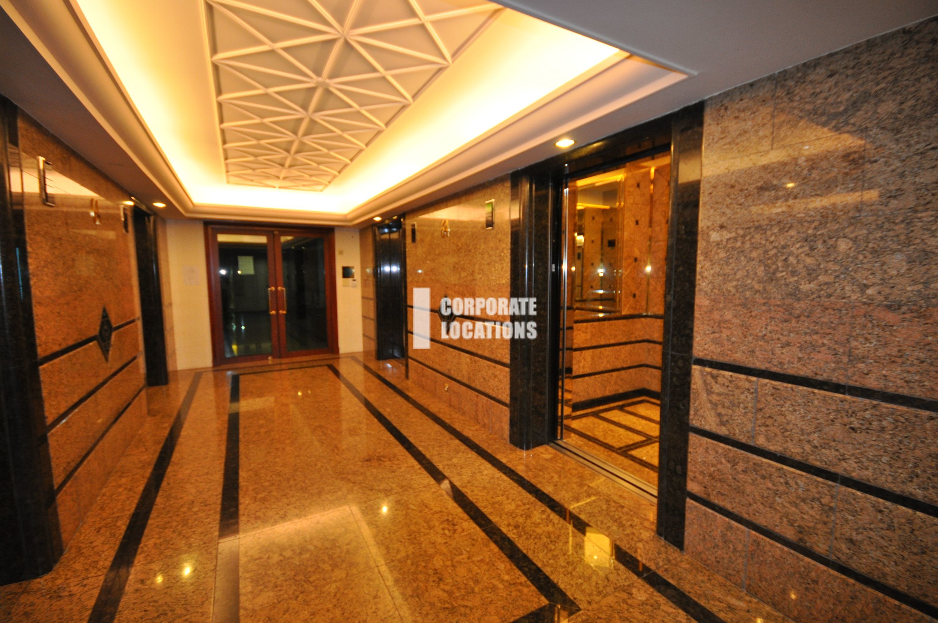 Lease offices in Central Plaza - Wan Chai