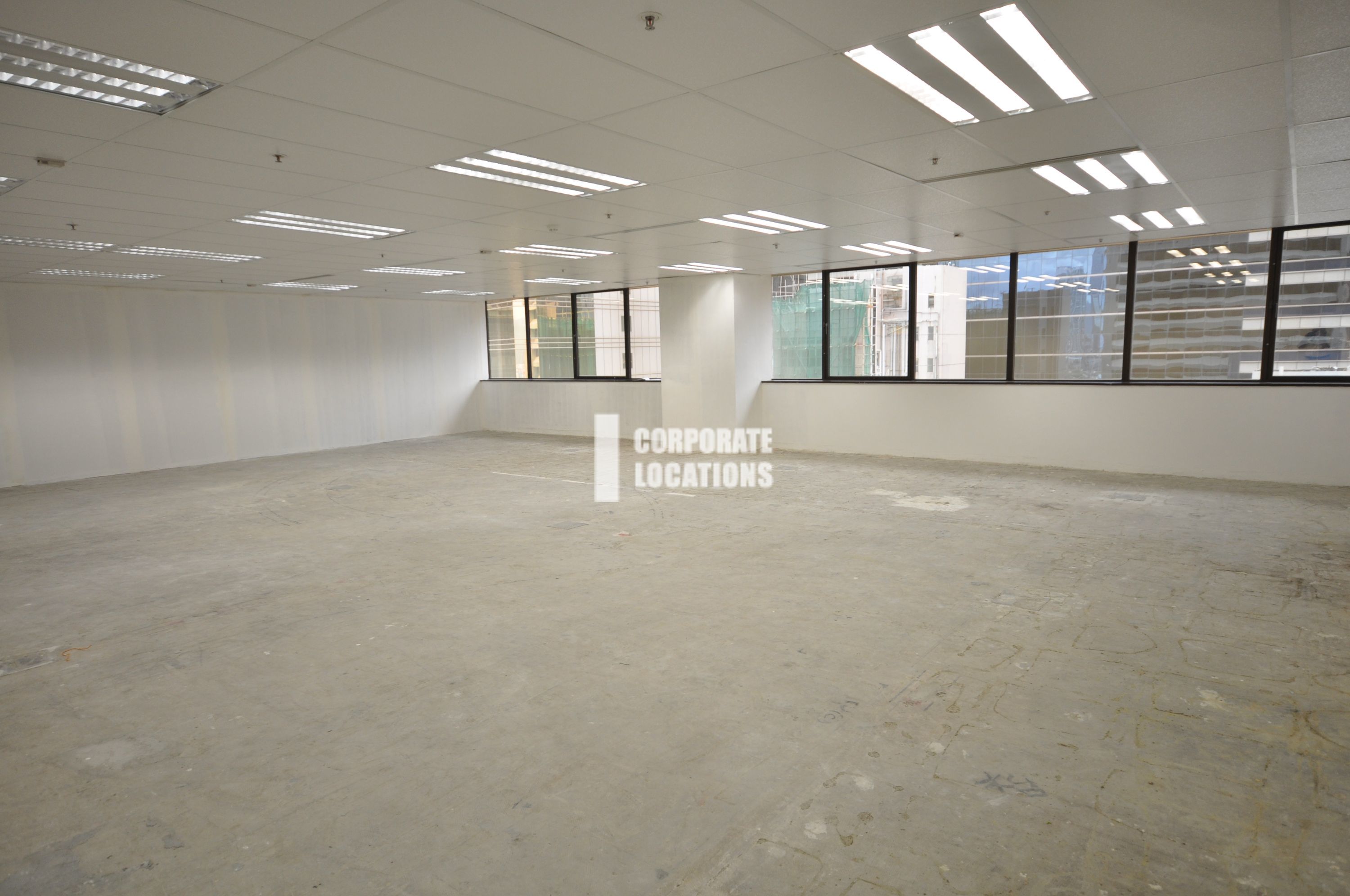 Typical Interior Commercial space in Wing On Centre - Sheung Wan / Western District