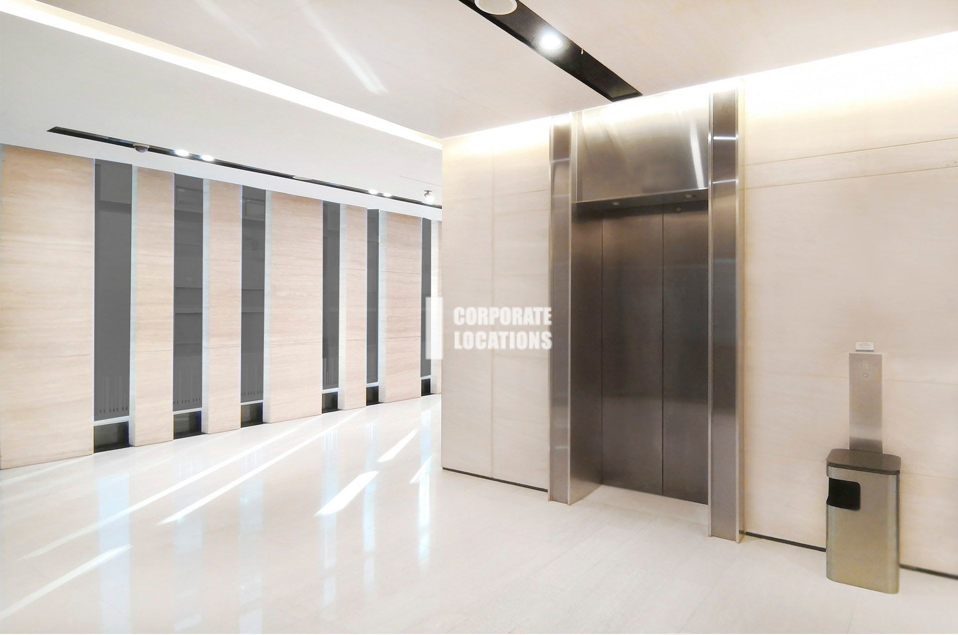 Office to rent in Golden Centre - Sheung Wan / Western District