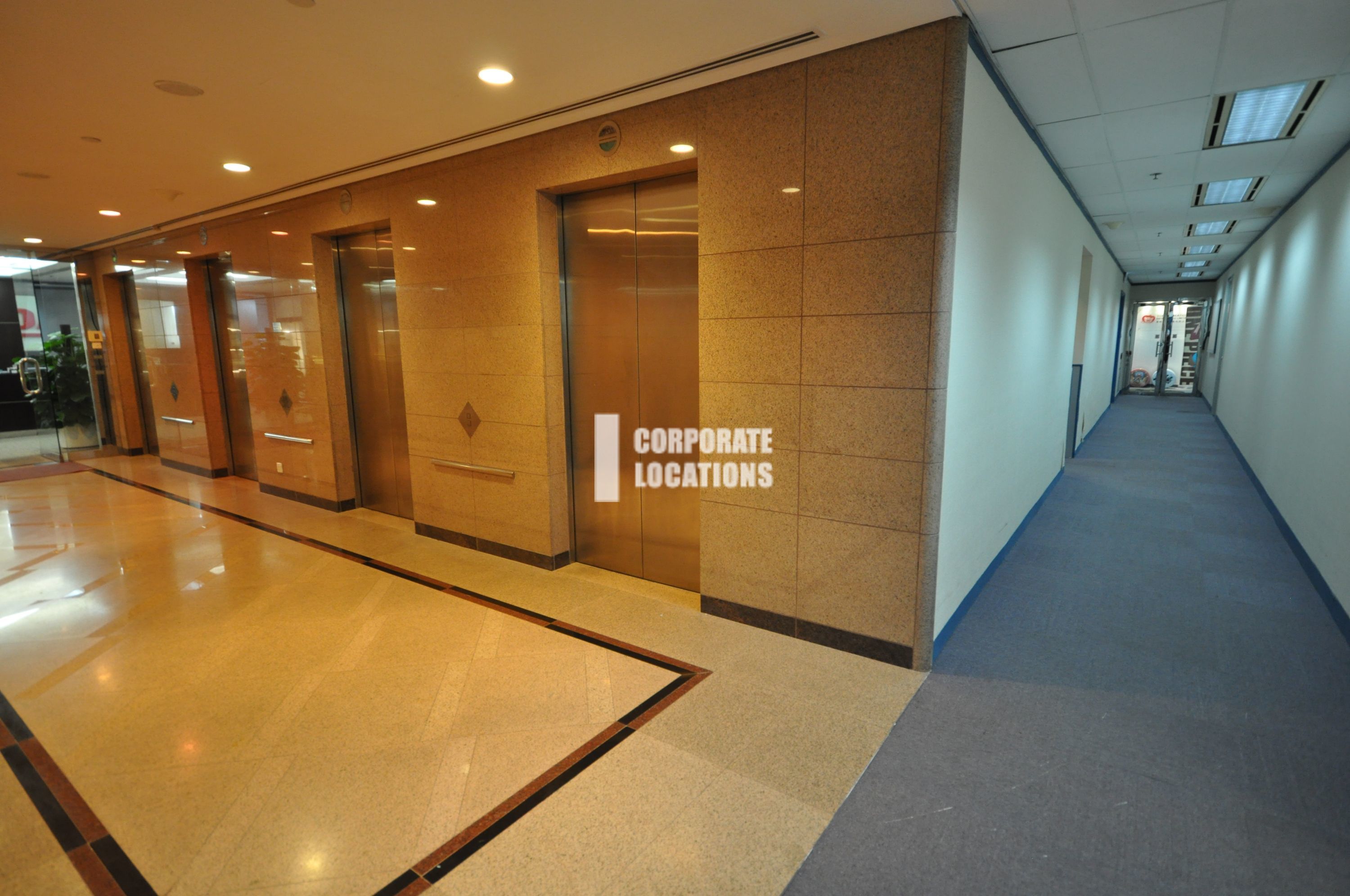 Lease offices in Island Place Tower - Fortress Hill / North Point