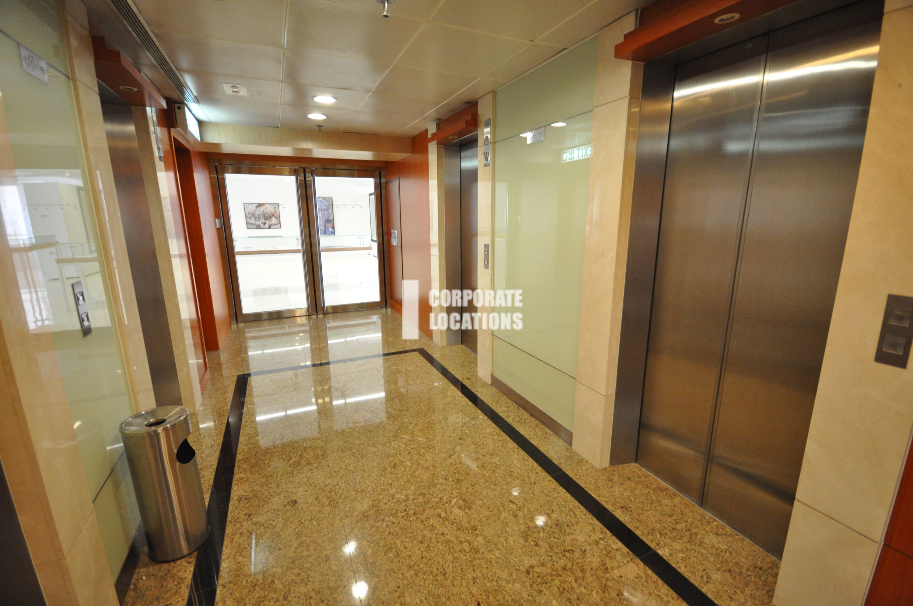 Lease offices in Yardley Commercial Building - Sheung Wan / Western District
