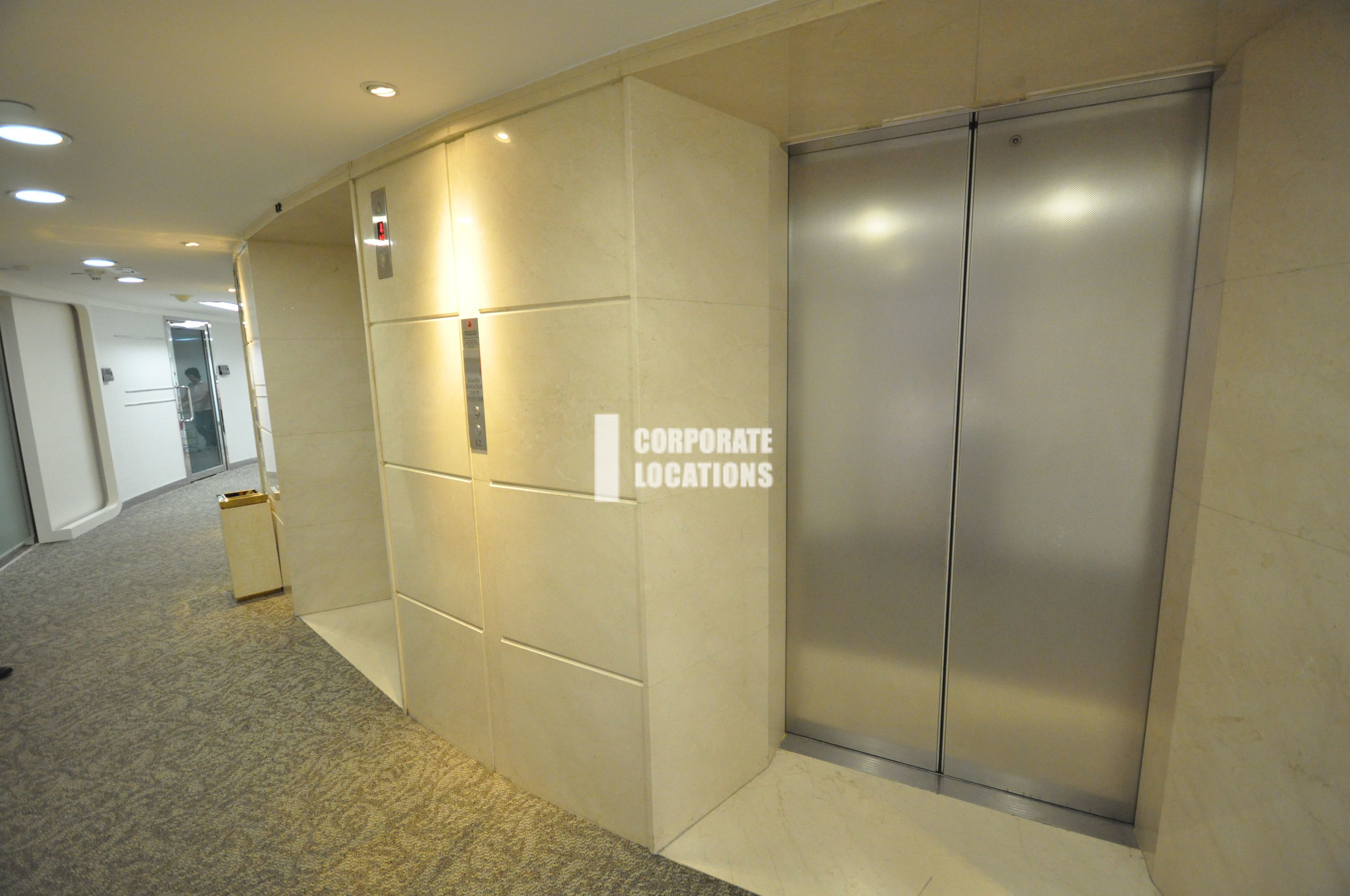 Lease offices in Hopewell Centre - Wan Chai