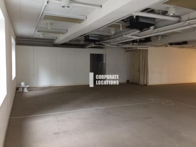 Commercial space in Siu On Centre - Wan Chai