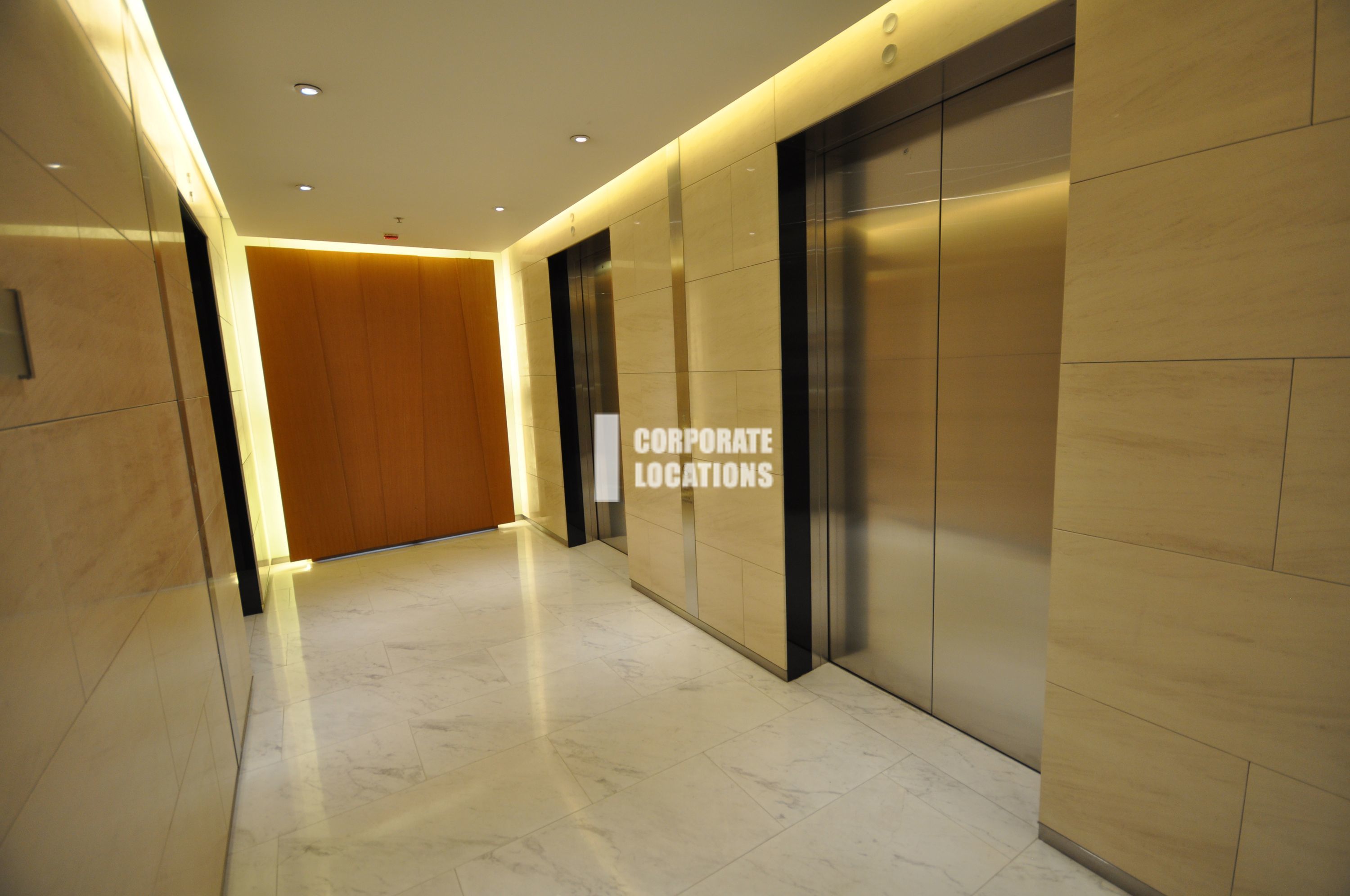 Lease offices in W Square - Wan Chai