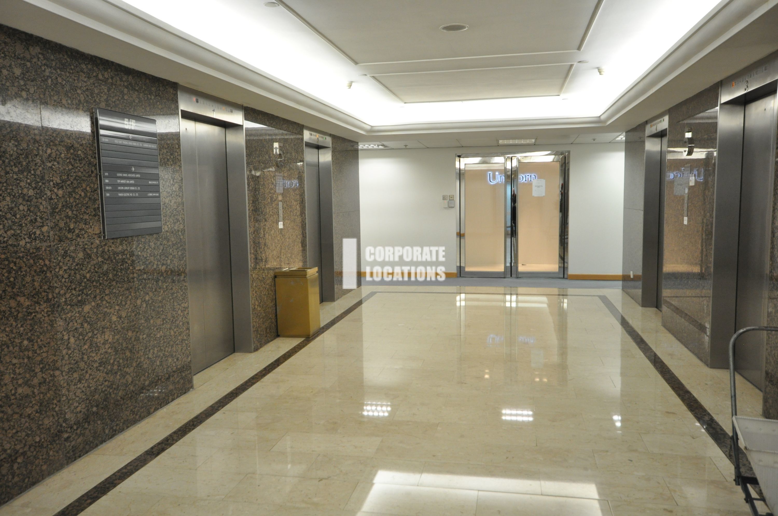 Lease offices in Empire Centre - Tsim Sha Tsui / Jordan