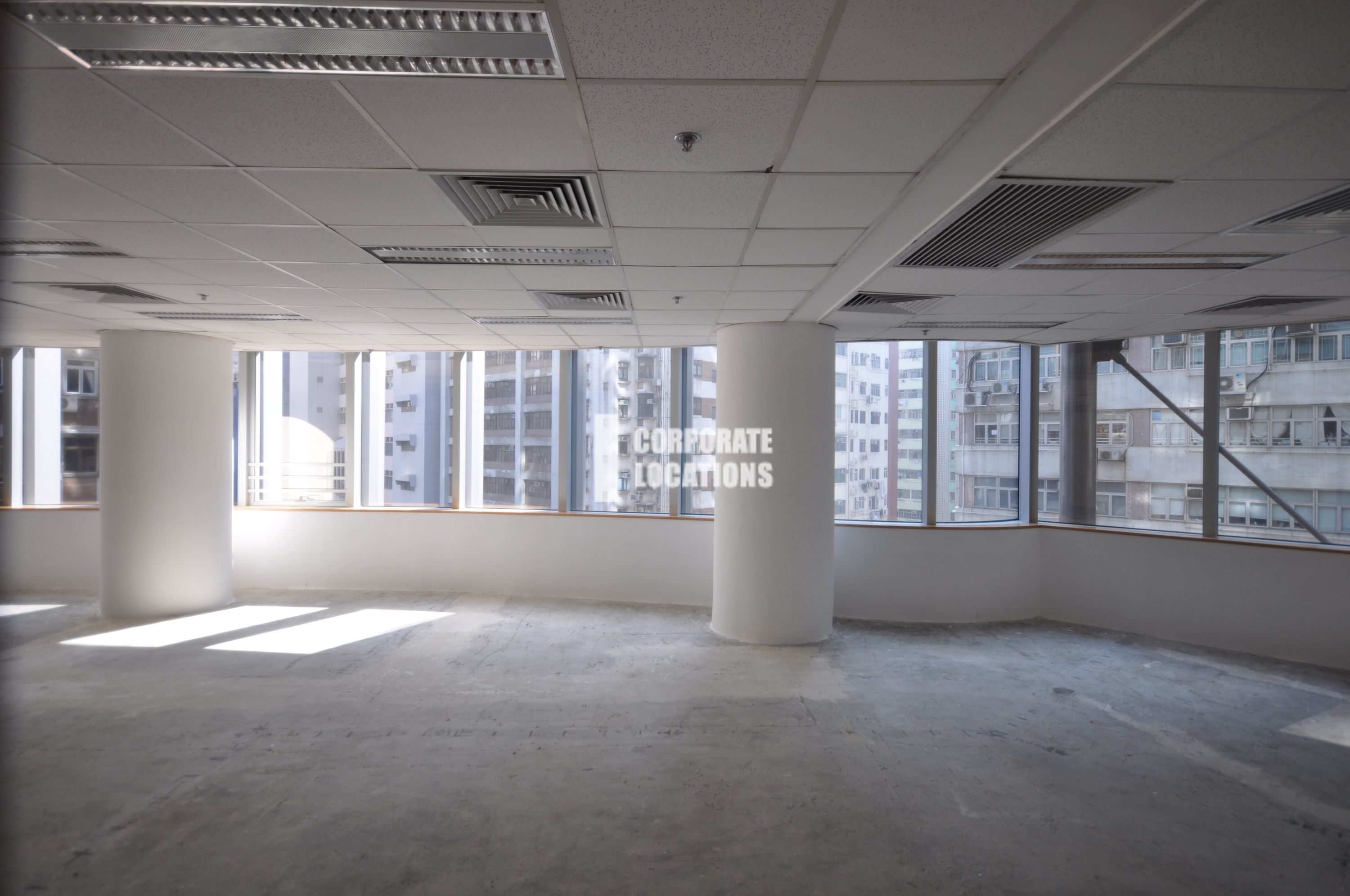 Commercial space in Tung Chiu Commercial Centre - Wan Chai
