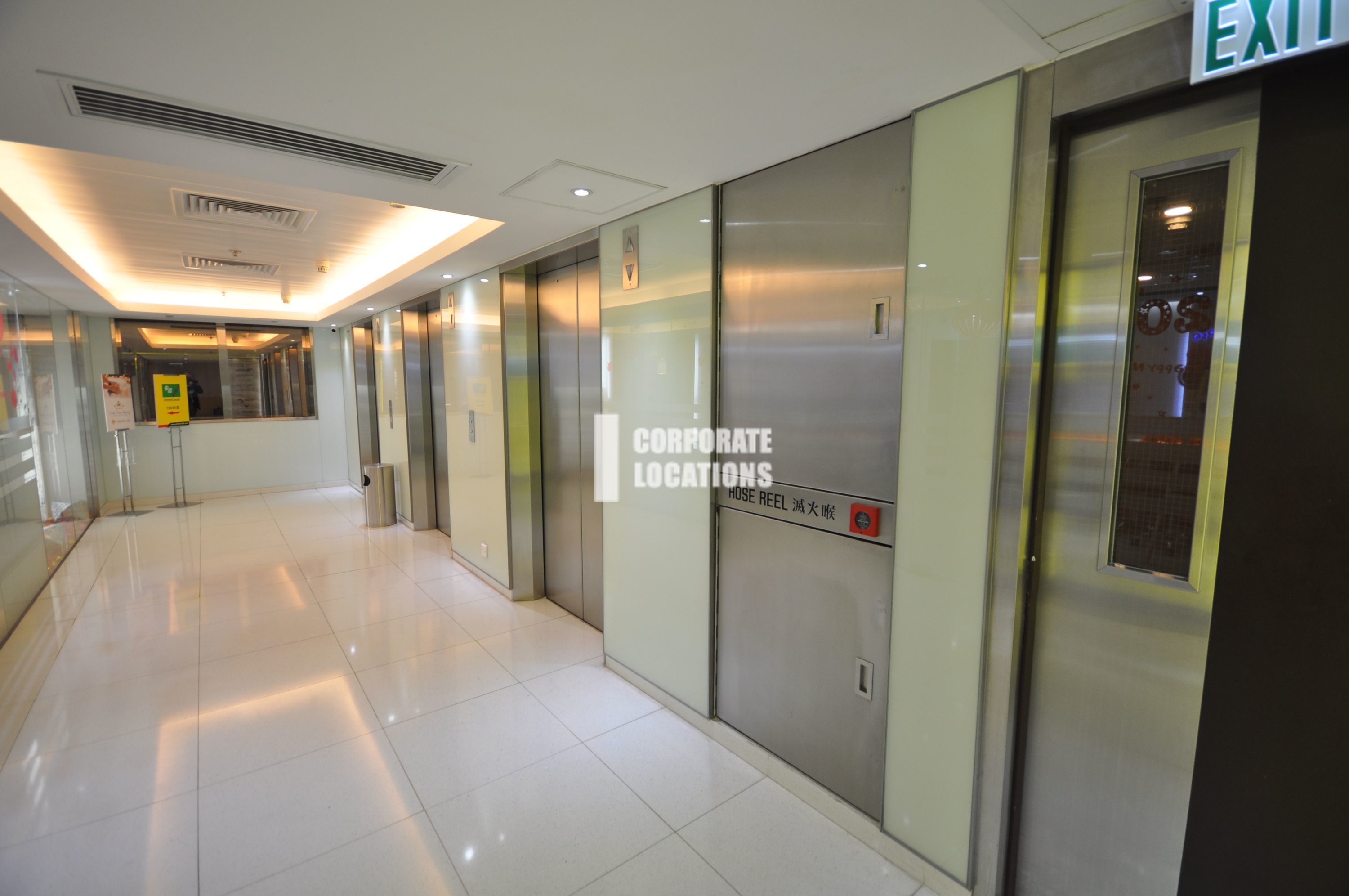 Office to rent in Carnarvon Plaza - Tsim Sha Tsui / Jordan