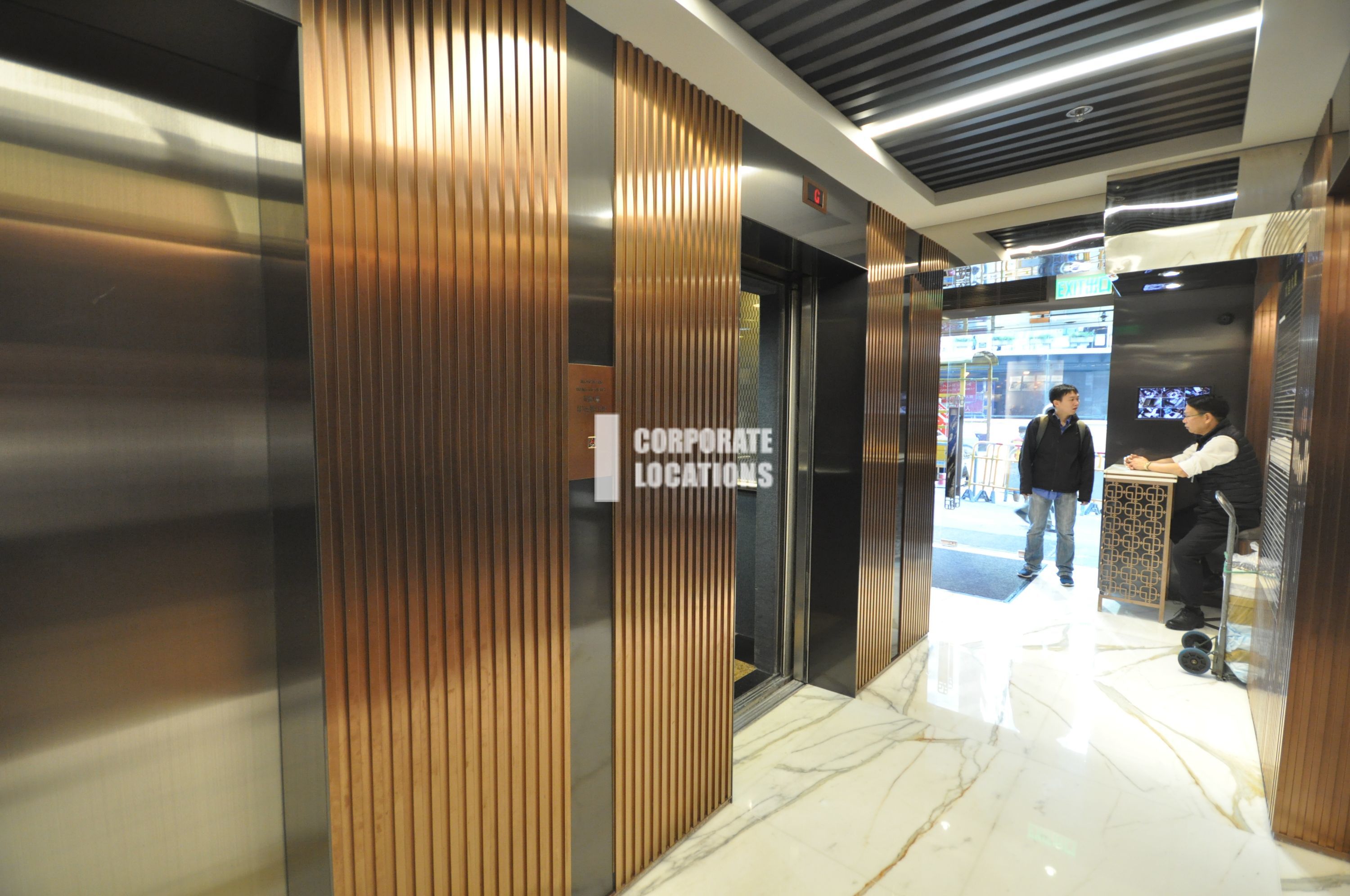 Lease offices in Grand Building - Central