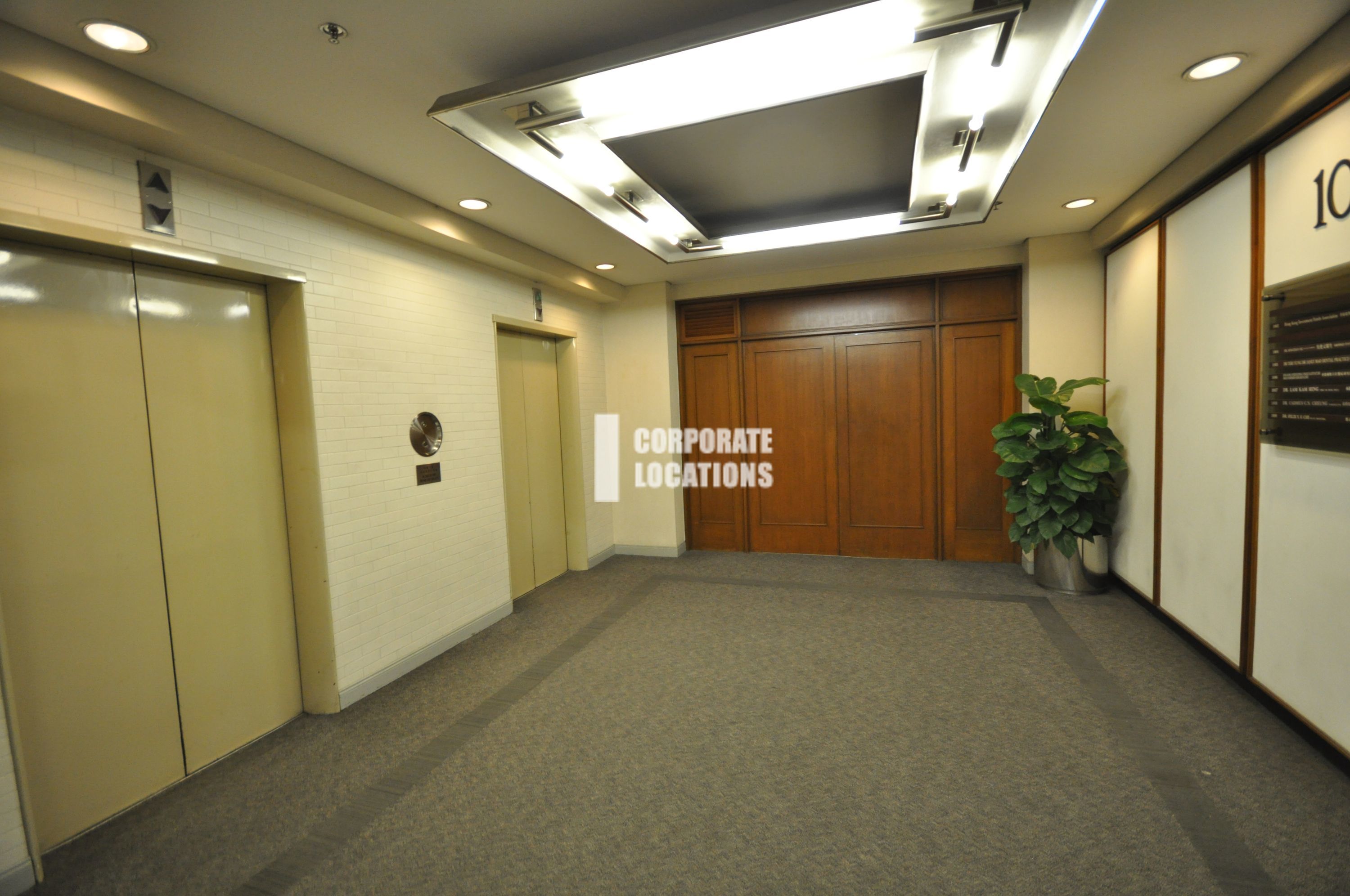 Lease offices in Tak Shing House - Central