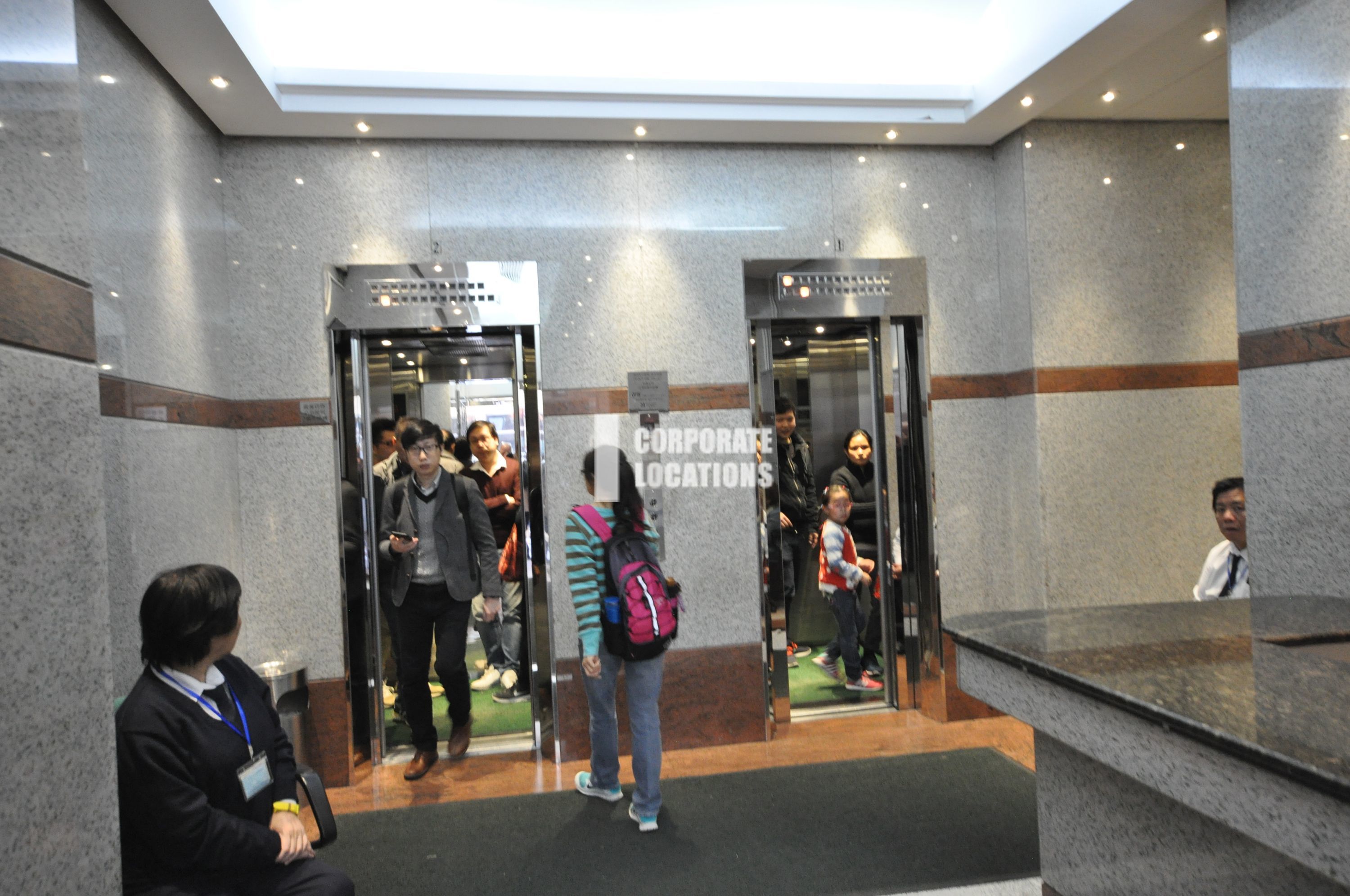 Office to rent in Hua Fu Commercial Building - Sheung Wan / Western District