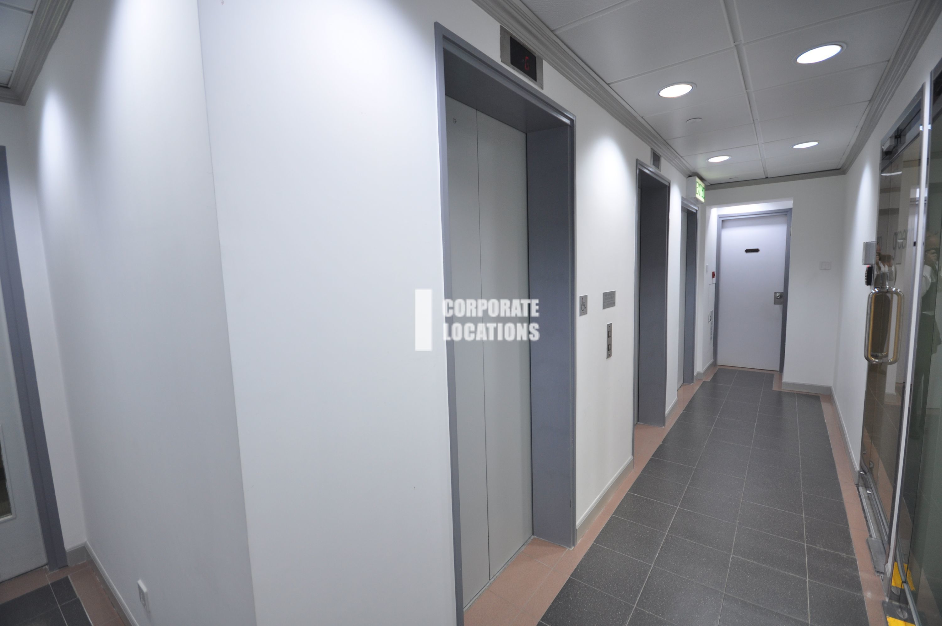 Lease offices in Jonsim Place - Wan Chai