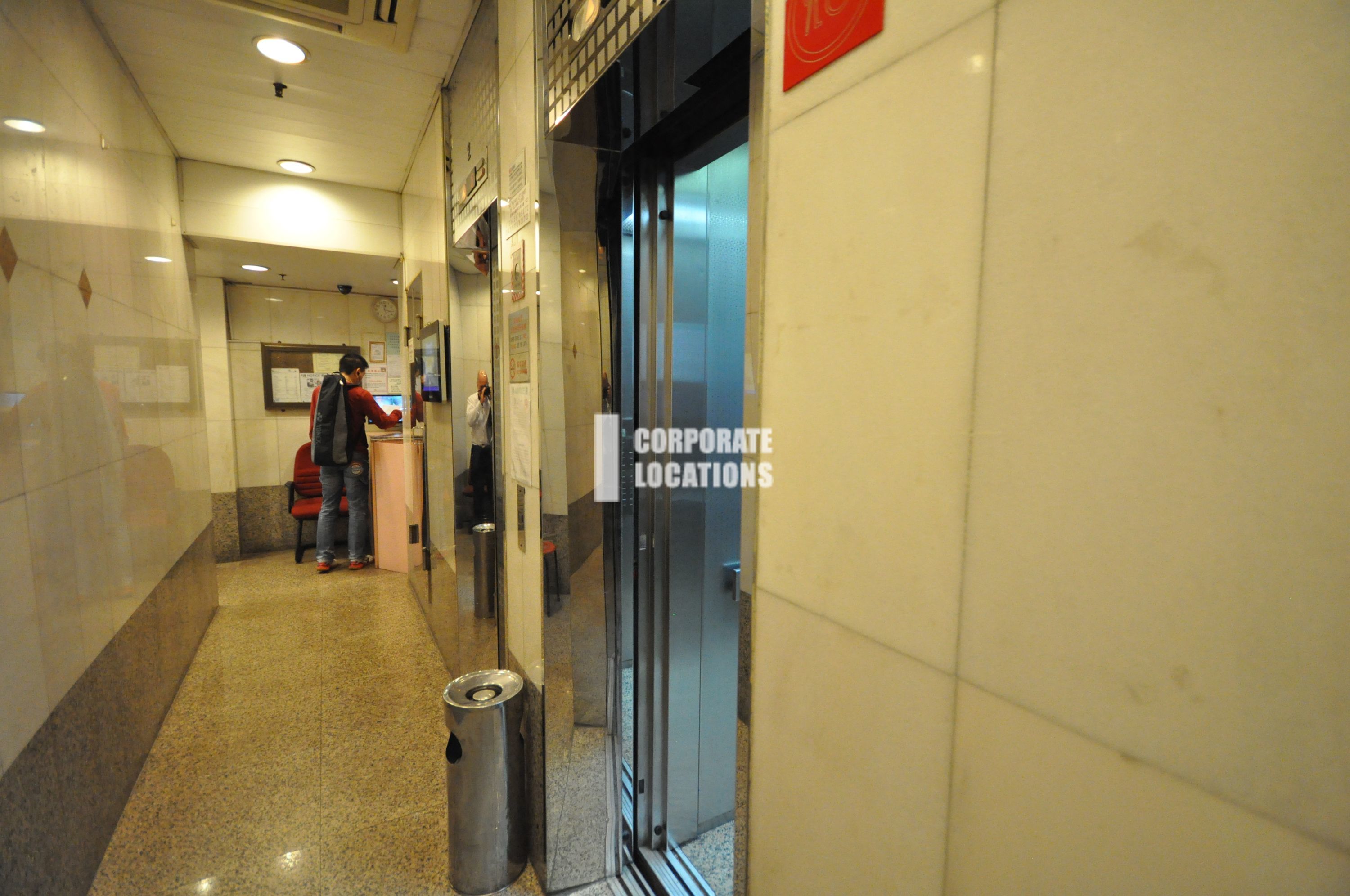 Lease offices in Kiu Yin Commercial Building - Wan Chai