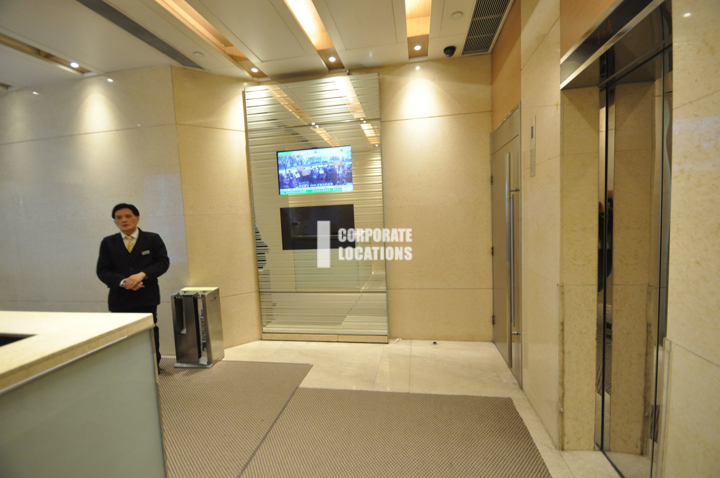 Lease offices in Righteous Centre - Mongkok