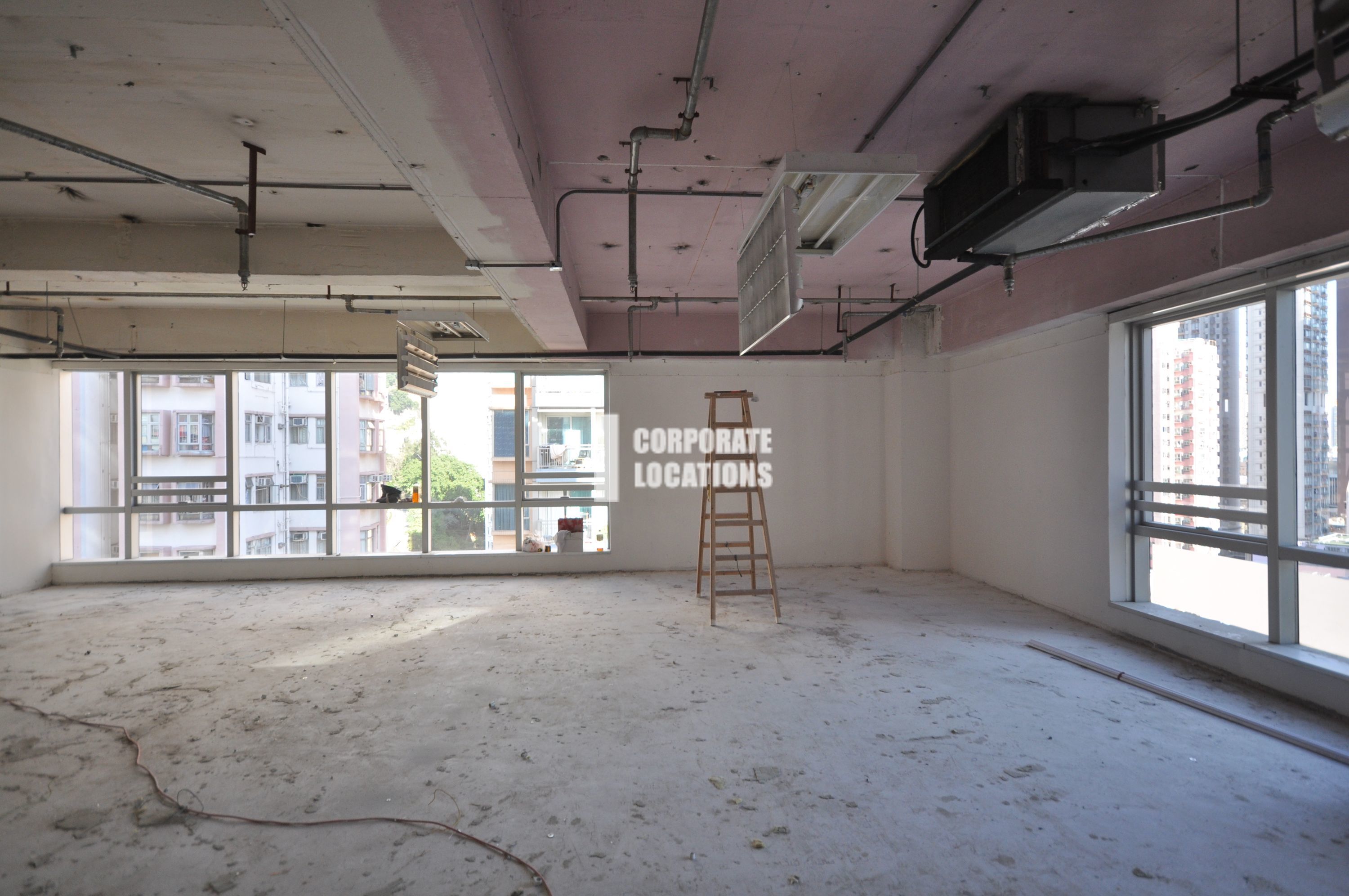 Typical Interior Commercial space in Peak Castle - Cheung Sha Wan