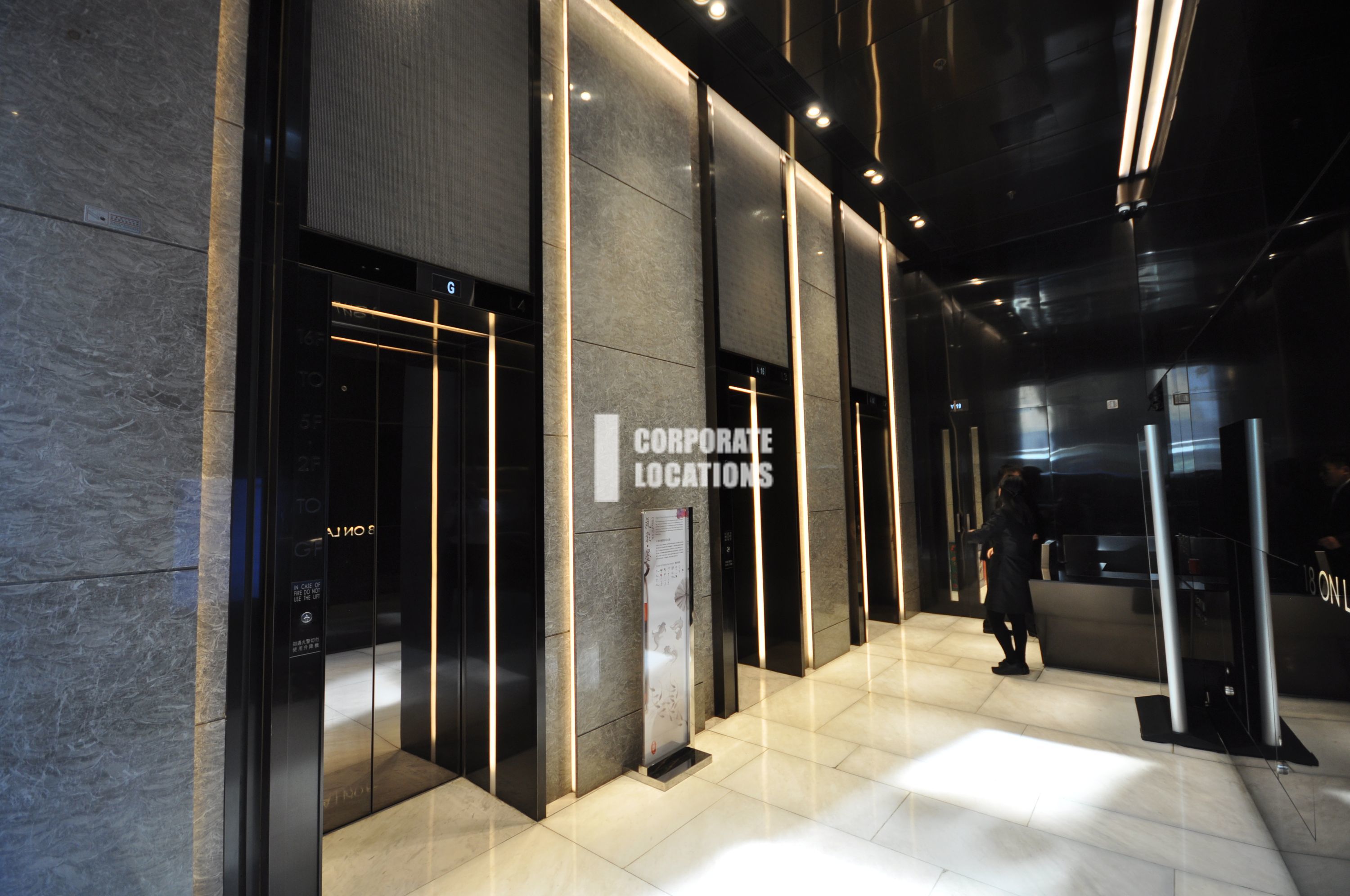 Office to rent in 18 On Lan Street - Central