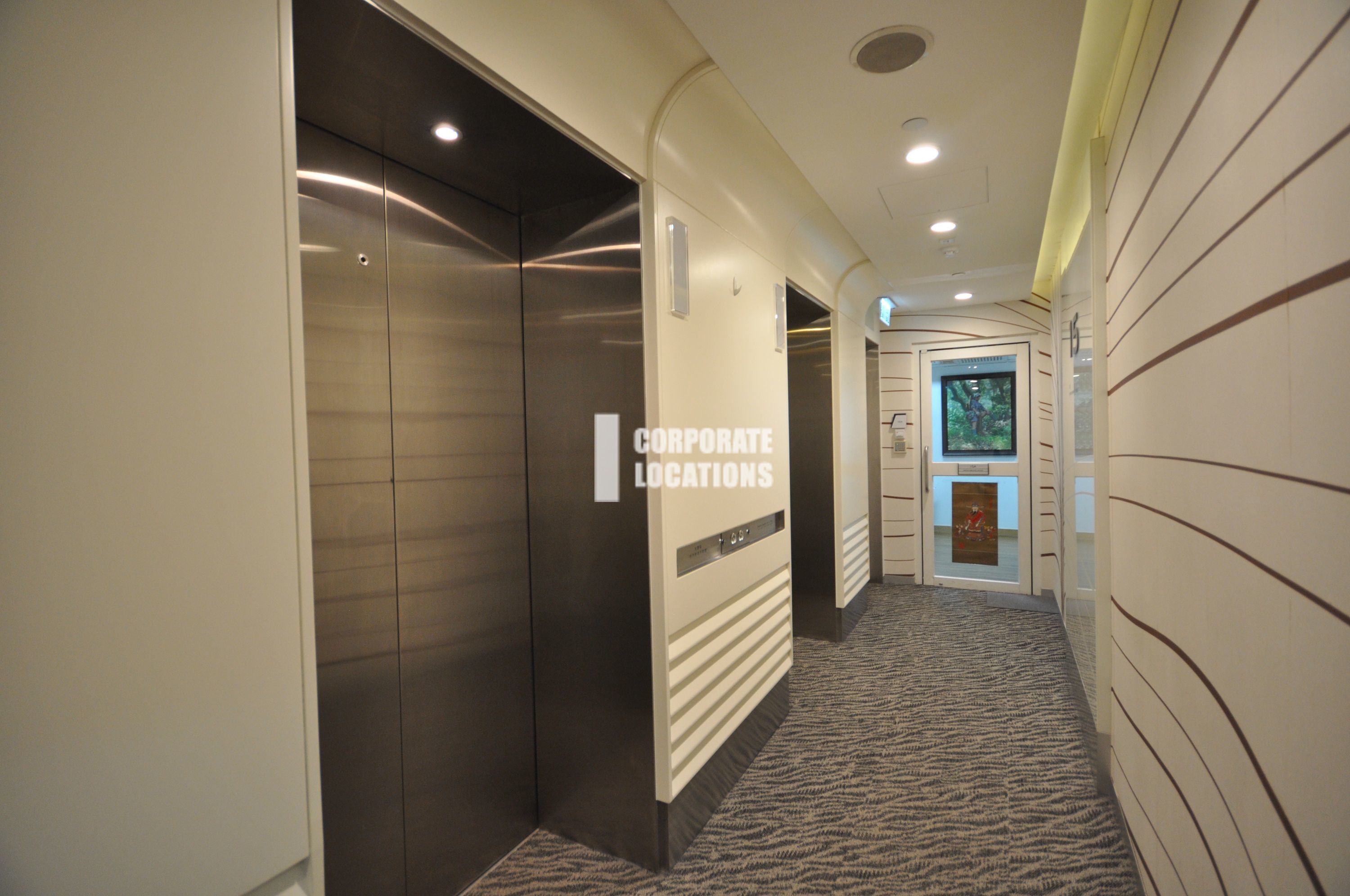 Lease offices in Hang Seng Causeway Bay Building - Causeway Bay